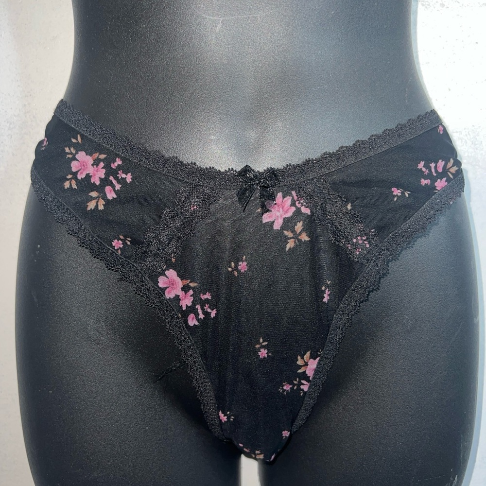 NEW Victoria's Secret Dream Angels High Leg Brazilian Lace Trim Panties Small